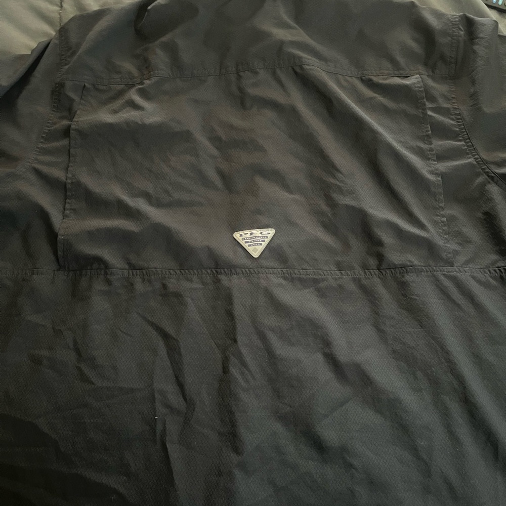 Mens shirt great for fishing and outdoors!!!